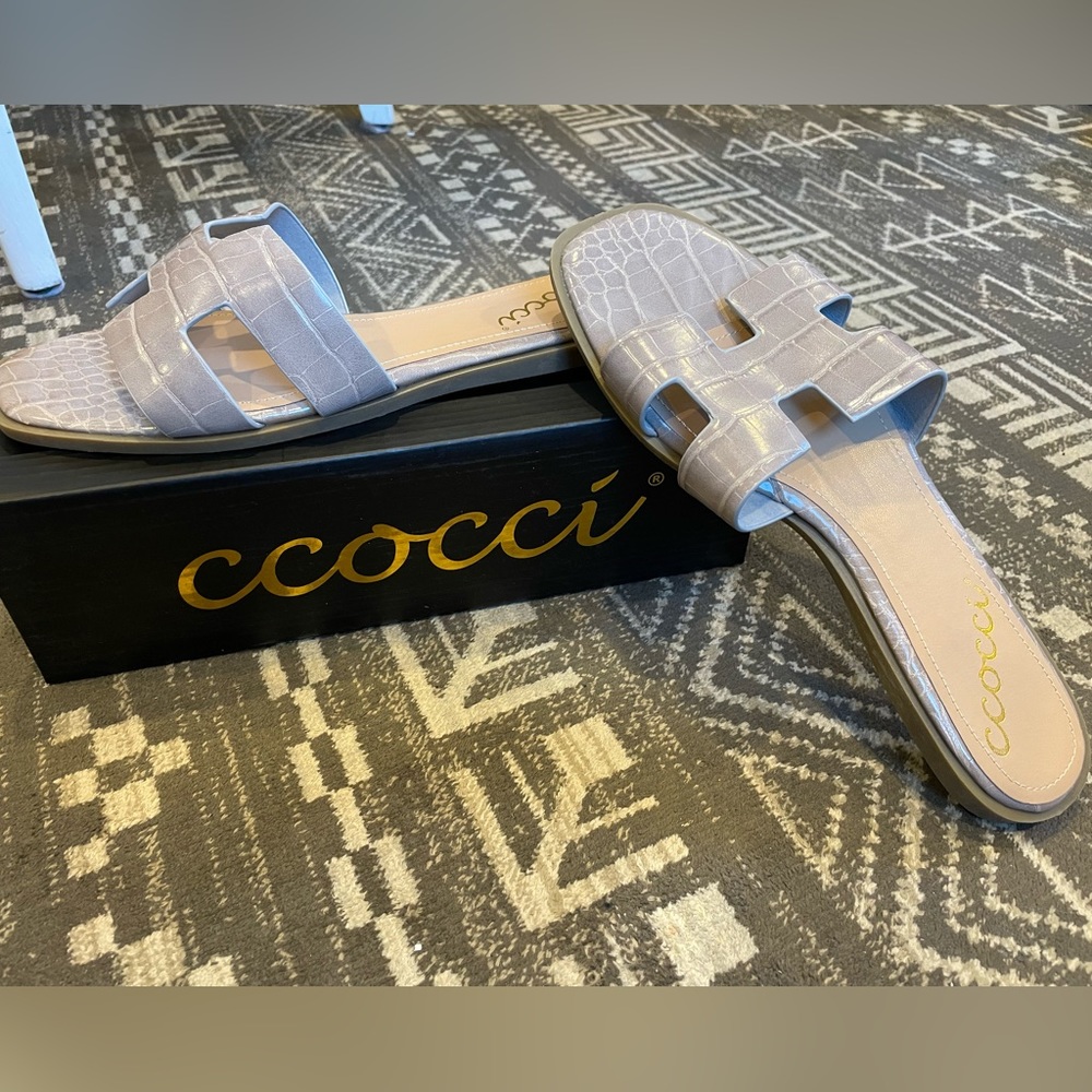 Brand new ccocci tan sandals size 9